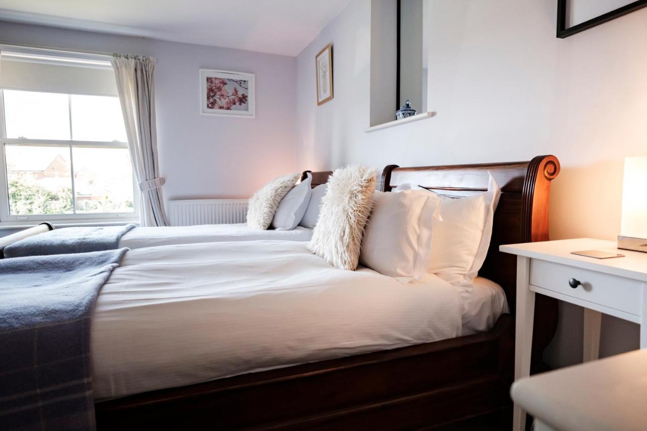 The Bower Inn Bridgwater Zewnętrze zdjęcie A bedroom at the Old Mill