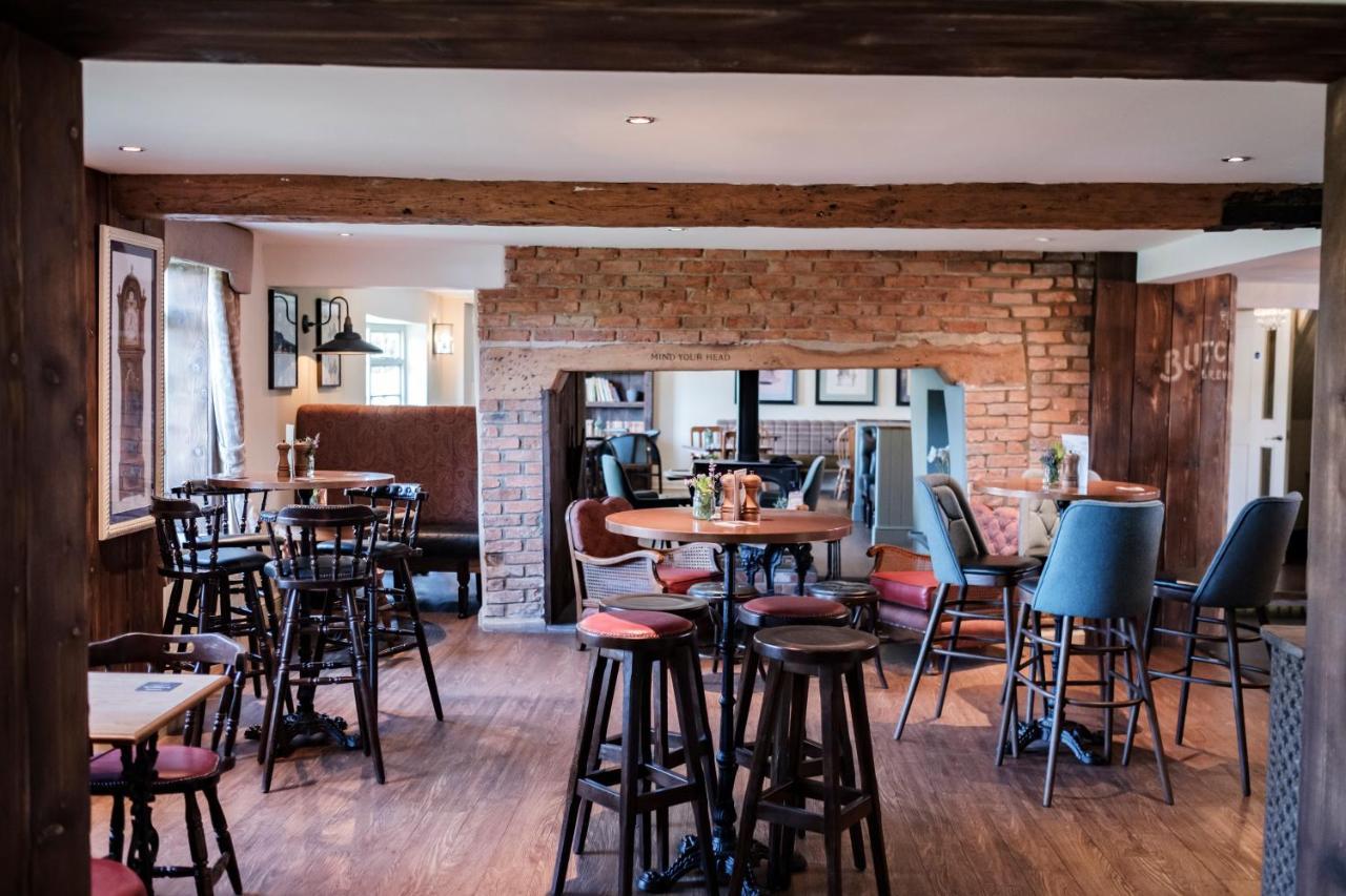 The Bower Inn Bridgwater Zewnętrze zdjęcie The interior of the pub