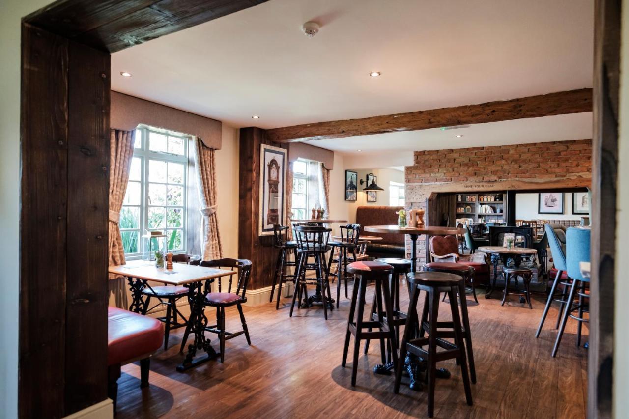 The Bower Inn Bridgwater Zewnętrze zdjęcie The interior of the pub